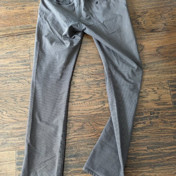 RW & CO Brown Pants - Men - Size 31 waist - Picture 6 of 7